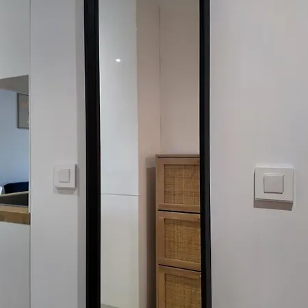 Panorama Riviera Vue Montagne Et Parking * Nizza