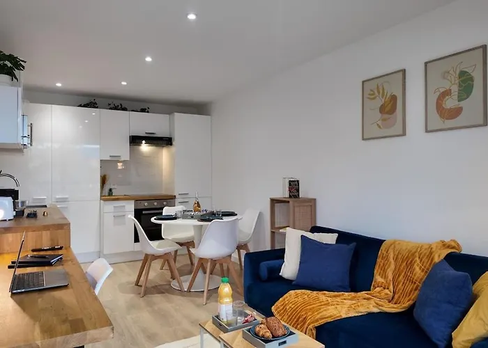 Panorama Riviera Vue Montagne Et Parking Apartamento *