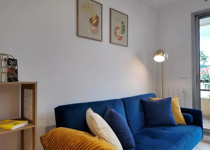 Panorama Riviera Vue Montagne Et Parking *